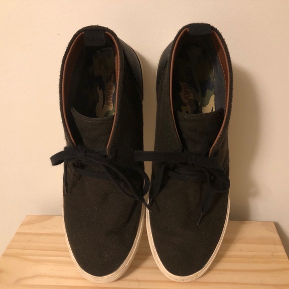 Mid-top sneaker in dark olive - Picture 6 of 7